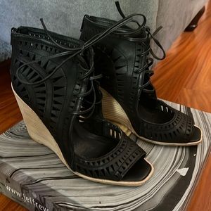 Jeffrey Campbell Rodillo Wedge
